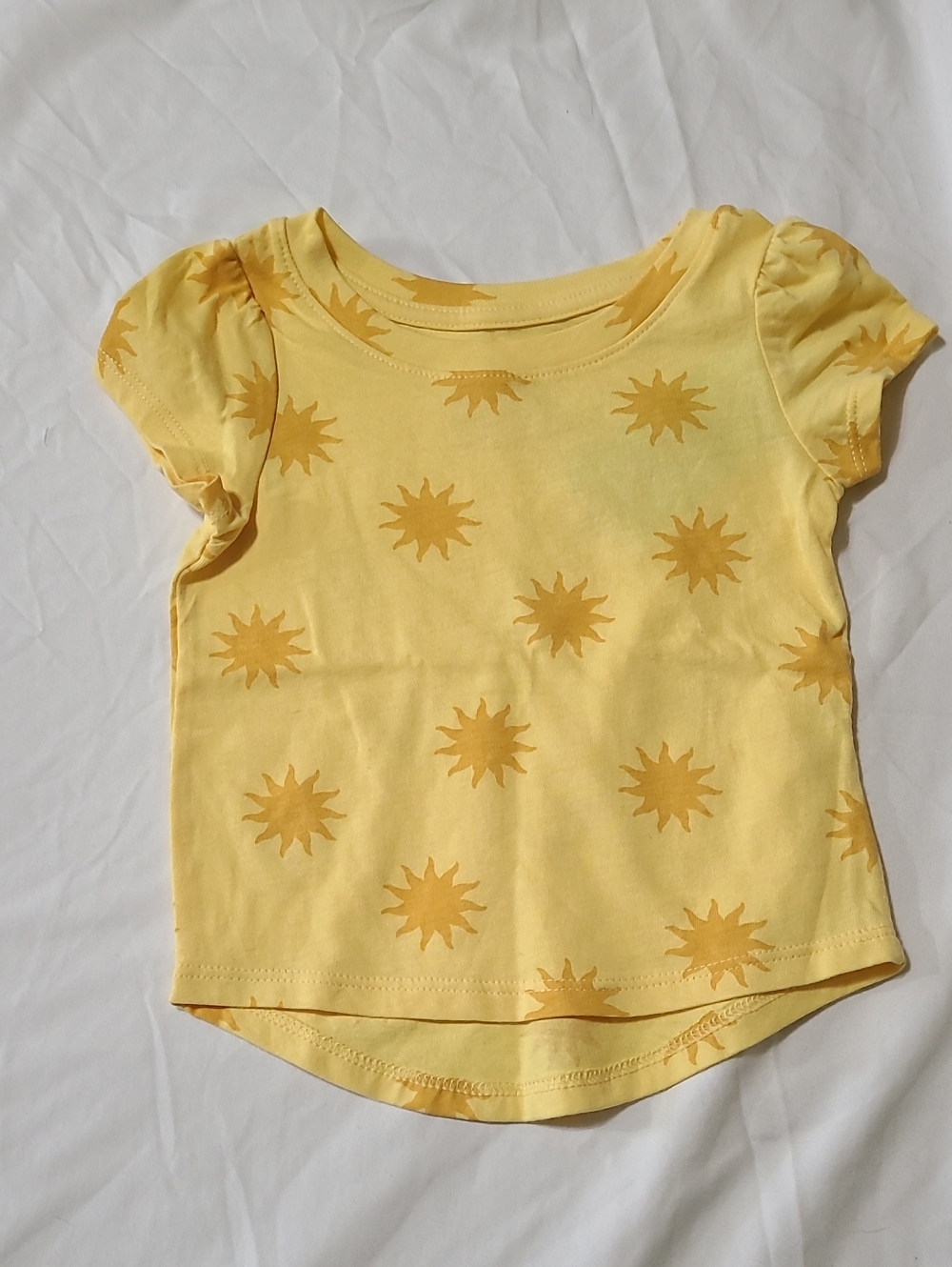 Girls Cat & Jack Yellow Sun Print Short Sleeve Tee